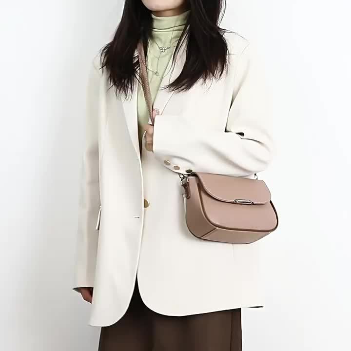 Elegant Flip Clutch Crossbody – Minimalist & Practical